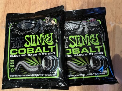 Ernie Ball Slinky Cobalt: 45-130 für 45-105
