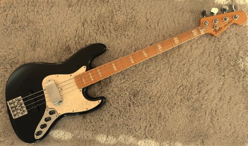 Fender JAZZ BASS 1977 (MADE IN USA)