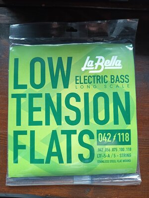 Bass Saiten 5 Saiter unbenutzt.