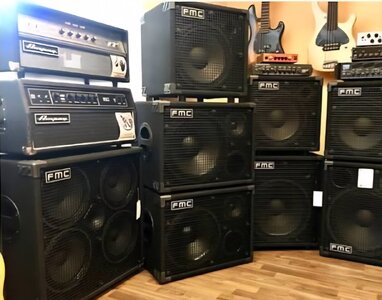 Suche: FMC CL oder Ampeg HE Box