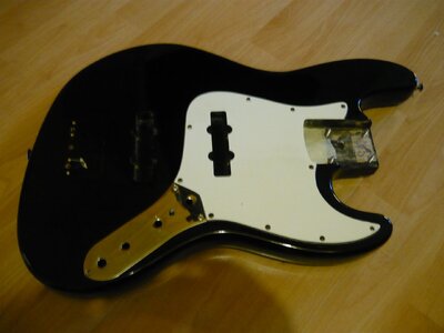 Squier Jazz Bass Body MiK