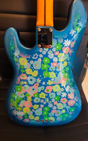 Fender Telecaster Bass Blue Flower 5.jpg