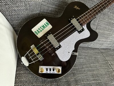 Höfner Ignition Club Bass - BASTELOBJEKT - DIY project