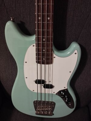 Squier Mustang Bass