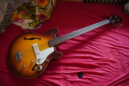 Epiphone Jack Casady Fretless Bass Aged Royal Tan