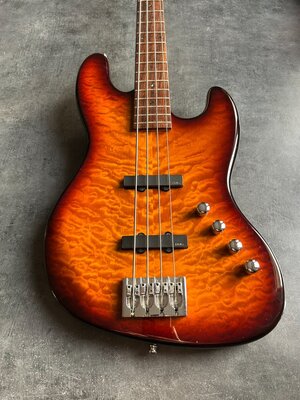 Schecter T Diamon California Custom 35" Jazz Bass EMG