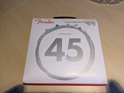 Fender Super 7250's Nickel-Plated Steel Saiten für 5 Saiter NEU