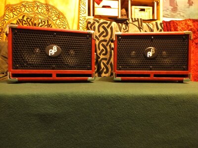 PHIL JONES C -2 Bass Boxen Cabinet a 200 Watt @ 8 Ohm @ 7,3 kg......im Doppelpack....249€ pro Box...