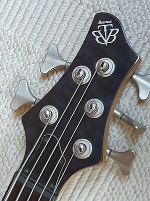 3 Ibanez BTB 405.jpg