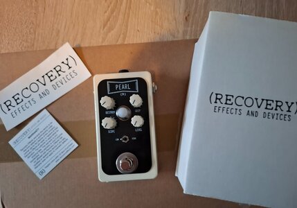Recovery Effects - PEARL Heavy Low-End Vintage Fuzz