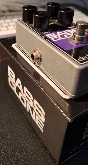 Bass-Clone-03.jpg