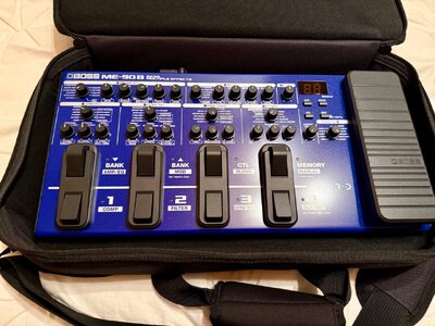 Boss ME90-B plus Netzteil plus Tasche plus Bluetooth Modul