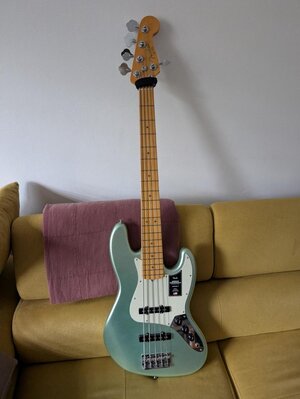 Fender American Professional II Jazz Bass V