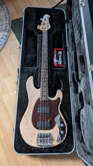 Music Man Sabre Classic