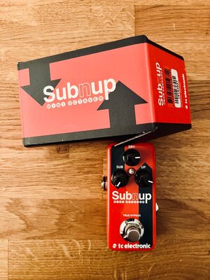 Octaver Sub'N'Up mini tc electronic