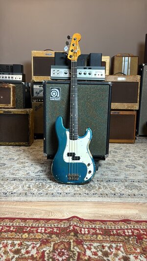 Fender Precision Bass Lake Placid Blue 1964