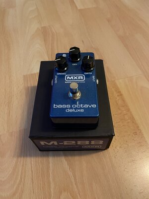 MXR BASS OCTAVE DELUXE