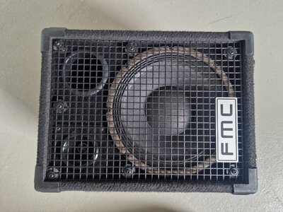 Kleine Box für Kontrabass