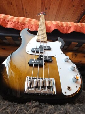 FGN MIGHTY POWER 4 STRING BASS Made in Japan