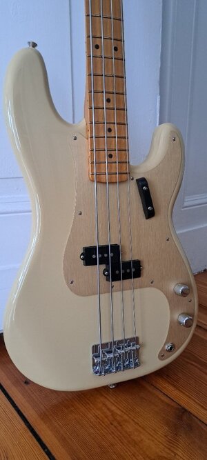 Fender Vintera II 50s Precision Bass