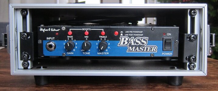 Hughes & Kettner Bass Master (im Flightcase)