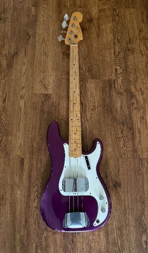 Fender Custom Shop 59 Metallic Purple Relic P Bass