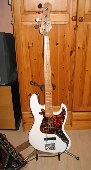 E901011 My One II.webp