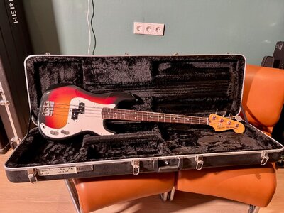 Squier Precision Bass SQ Made In Japan 1983 Vintage Sunburst
