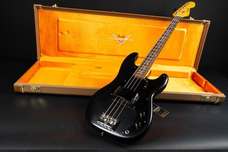 Fender Custom Shop 1960 Precision Bass CC Relic Black Pearl Finish
