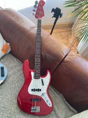 Fender Jazz Bass 60s Japan 1995 Candy Apple Red Matched Headstock