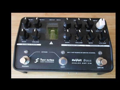 Two Notes Revolt Bass Preamp Effekt