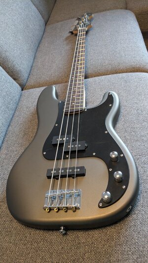 Squier Std. P-Bass Special