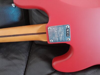Squier 40th Anniversary Vintage Edition Precision Bass, Satin Dakota Red
