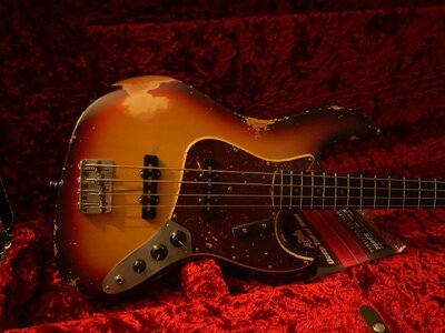 Tausche Fender Jazz Bass