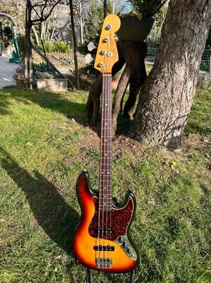 1998 Fender Jazz Bass American Vintage Reissue '62