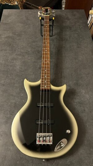 Burny WSB 80EV Made in Japan 90s | Bassic.de