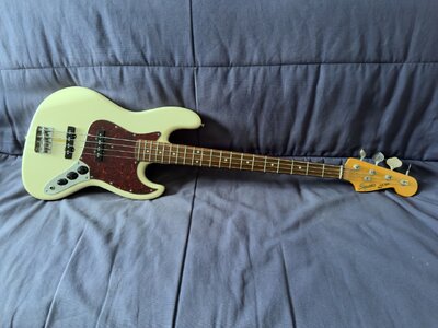 Squier Jazz Bass 1996 / E-Serie / Made in Japan