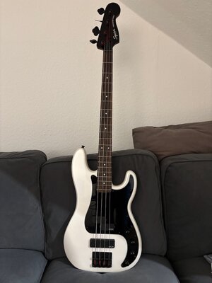 Squier Contemporary Precision Bass
