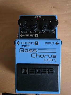 BOSS Bass Chorus CEB-3 gut gebraucht