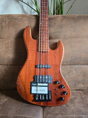 Sadowsky Masterbuilt '22 J/MM (Stingray Deluxe)