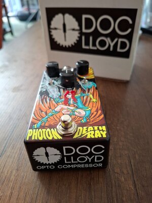FS/FT: **Bargain!** Doc Loyd Photon Death Ray optical compressor + accesories/extras