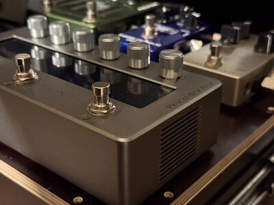 Darkglass Anagram | neuwertig