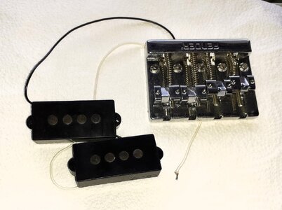 Seymour Duncan Basslines SPB-3 Quarter Pound und Fender Badass II Bridge aus Nate Mendel Preci Bass