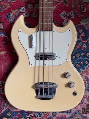 Hoyer Bass Modell 5047 - Baujahr 1972