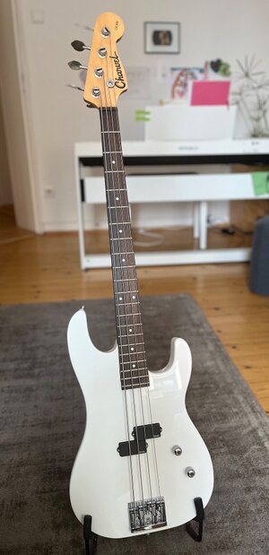 Charvel CX 492 Precision Bass
