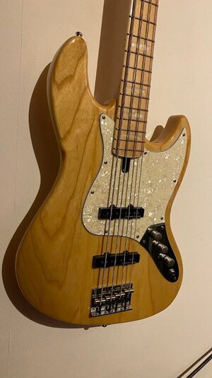 Marcus Miller V7 Jazz Bass - PickUp Mod