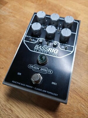 Verkaufe: Origin Effects Bassrig ’64 Black Panel Bass Preamp mit Cabsim in OVP