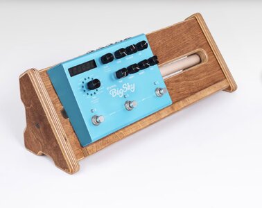 Desktop Pedalboard