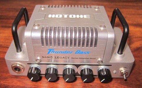 Hotone Nano Legacy Thunder Bass Verstärker 5 Watt in OVP