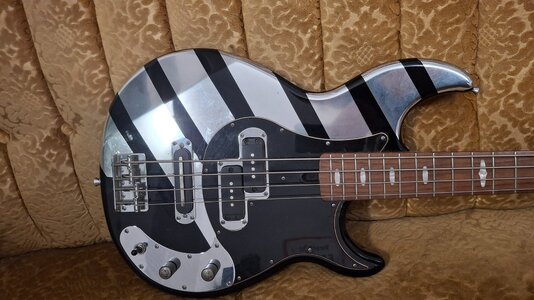 Yamaha BB424X PJ Bass
